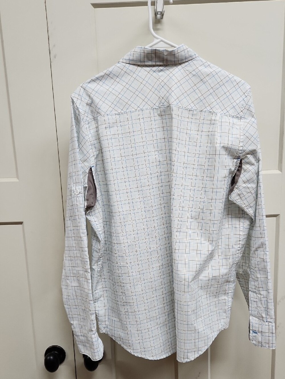 Under Armour Heat Gear Men’s White Button-Down Shirt with Blue Plaid - Picture 2 of 5